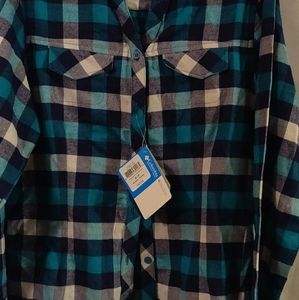 Women's button down Columbia flannel shirt